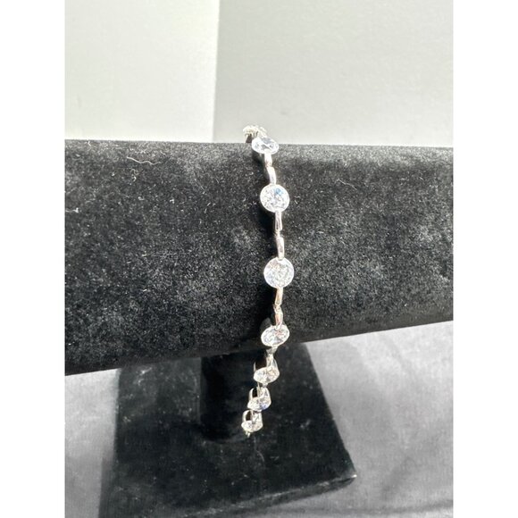Ross Simons Vintage Elegant Silver & Round Cubic Rhinestone Crystal Tennis Brace - Picture 4 of 8
